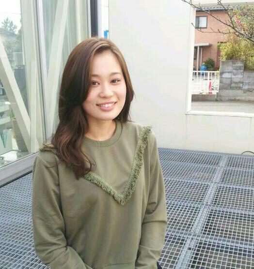 透明感のあるカラーリングで可愛く！